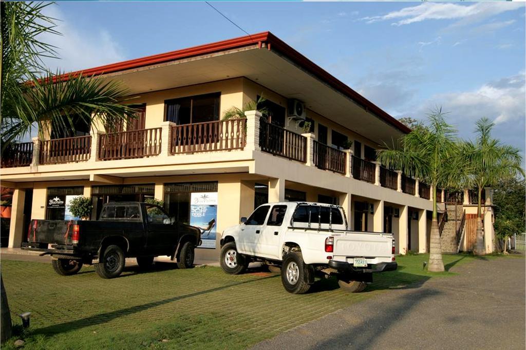 Blue Palm Hotel Jaco Exterior photo